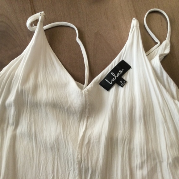 Lulu’s white sundress. - Picture 6 of 11